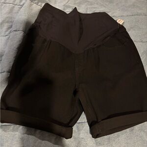 NWT Old Navy Women's Black Maternity Jean Shorts size 16 full panel